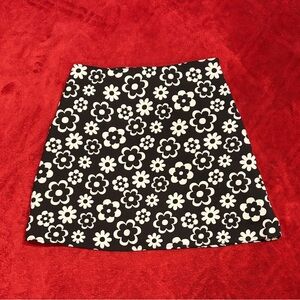 Hollister Black & White Floral Print High Rise Mini Skirt
